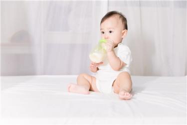 冷冻母乳和奶粉一起喂养可以么 冷冻母乳和奶粉一起喂养可以么
