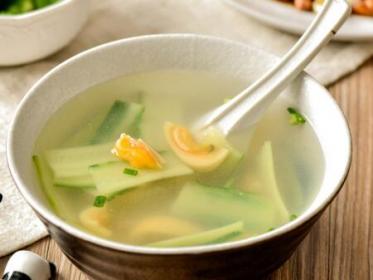 子宫肌瘤可以喝藏红花泡水吗