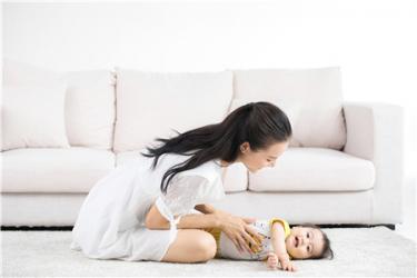 婴儿夏天断奶需注意事项